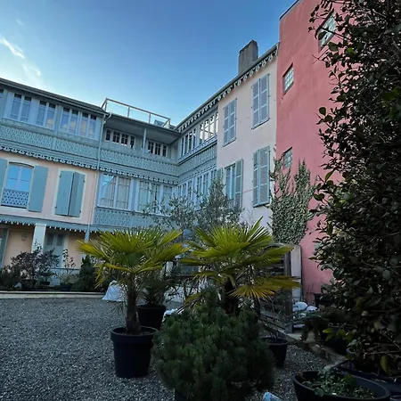 Bis Hyper Centre Апартаменты *